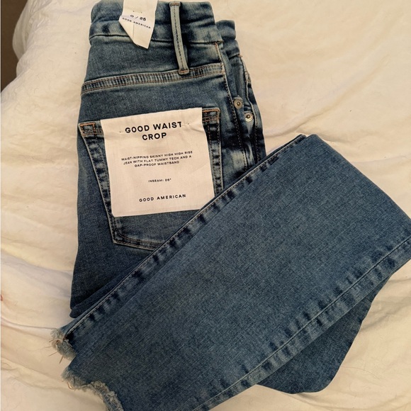 Good American Good Waist Crop Jeans - Picture 2 of 12
